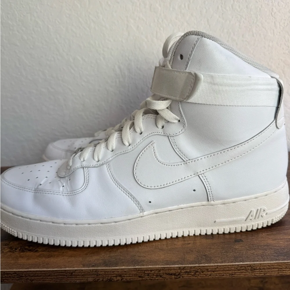 Nike Air Force 1 High '07 White Sneaker Casual Shoes Men's SZ 15 - Picture 5 of 16